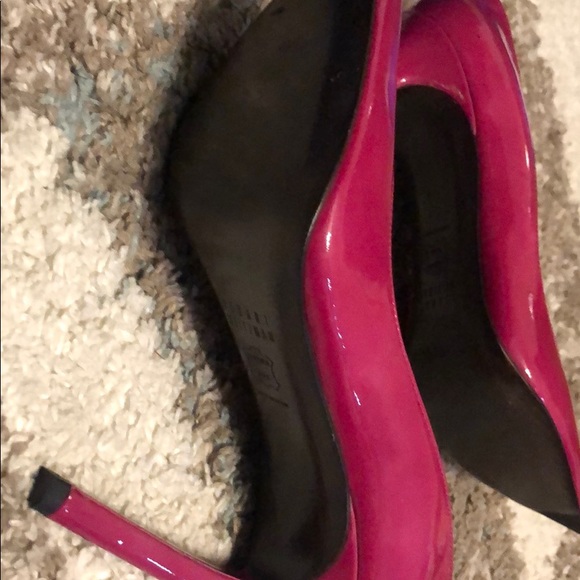 Stuart Weitzman Pink Pumps - Picture 3 of 5